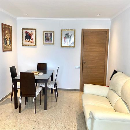 Shared Apartment! Piso Compartido! Общая Квартира! Siviglia Esterno foto