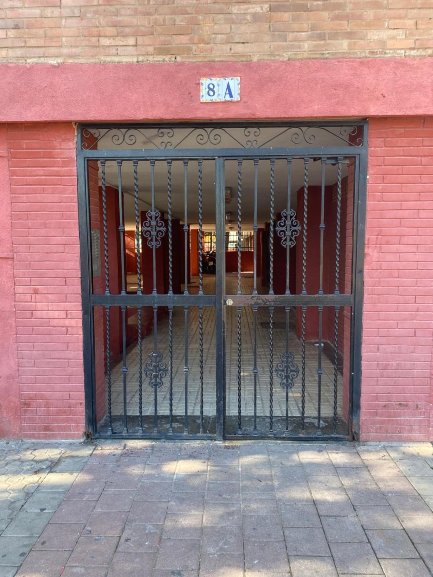 Shared Apartment! Piso Compartido! Общая Квартира! Siviglia Esterno foto